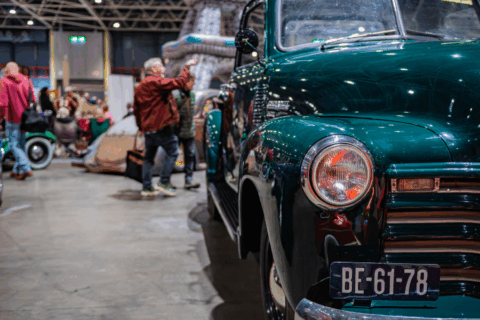 Vintage oldtimers: tijdloze blikvangers op de VerzamelJaarbeurs